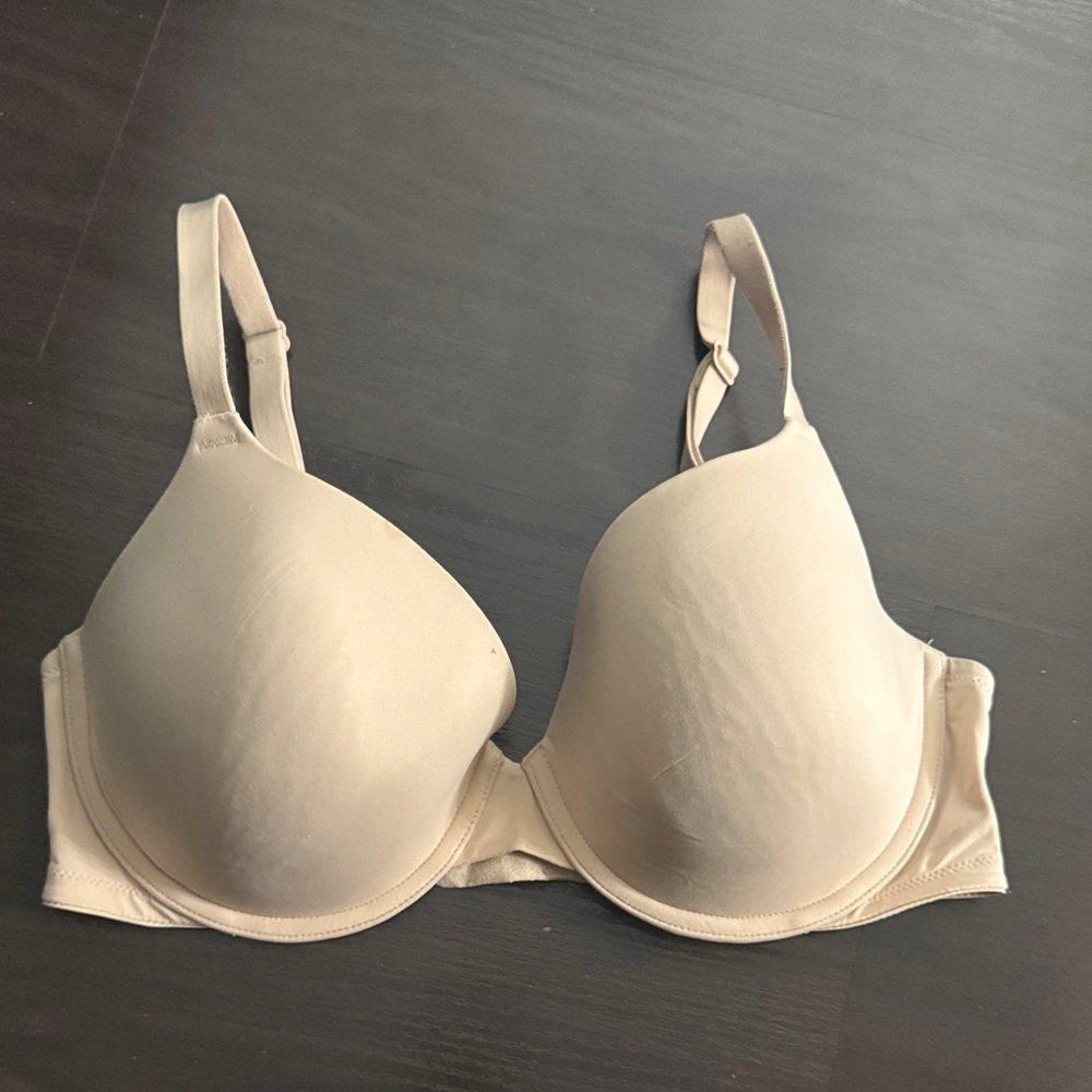 PINK Victoria's Secret Cream Bra